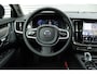 Volvo V90 2.0 T8 Plug-in hybrid AWD Ultra Dark Luchtvering | Bowers & Wilkins Audiosysteem | Lichtmetalen Velgen 20"| Kunstlederen Interieurdelen | Rondomzicht Camera | Elektrisch Glazen Panorama-Dak | Head-up Display | Electronic Climate Controle | Massagefunctie Voorstoelen | VerwarmdeGeventileerde Voorstoelen | Stuurwiel Verwarmend | Achterbank Verwarmd | Google Navigatiesysteem Full Map |Gelaagde Zijruiten | Semi Elektrische Trekhaak