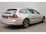 Volvo V90 2.0 T8 Plug-in hybrid AWD Ultra Dark Luchtvering | Bowers & Wilkins Audiosysteem | Lichtmetalen Velgen 20"| Kunstlederen Interieurdelen | Rondomzicht Camera | Elektrisch Glazen Panorama-Dak | Head-up Display | Electronic Climate Controle | Massagefunctie Voorstoelen | VerwarmdeGeventileerde Voorstoelen | Stuurwiel Verwarmend | Achterbank Verwarmd | Google Navigatiesysteem Full Map |Gelaagde Zijruiten | Semi Elektrische Trekhaak