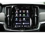 Volvo V90 2.0 T8 Plug-in hybrid AWD Ultra Dark Luchtvering | Bowers & Wilkins Audiosysteem | Lichtmetalen Velgen 20"| Kunstlederen Interieurdelen | Rondomzicht Camera | Elektrisch Glazen Panorama-Dak | Head-up Display | Electronic Climate Controle | Massagefunctie Voorstoelen | VerwarmdeGeventileerde Voorstoelen | Stuurwiel Verwarmend | Achterbank Verwarmd | Google Navigatiesysteem Full Map |Gelaagde Zijruiten | Semi Elektrische Trekhaak
