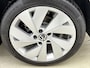 Volkswagen Golf 1.5 TSI Life Edition 116 PK | Trekhaak | Elektrisch verstelbare bestuurdersstoel | LED Koplampen | Apple Carplay | Android Auto | Camera | Stoelverwarming | Parkeersensoren | Adaptieve cruise control | 17" Lichtmetalen velgen |