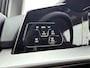 Volkswagen Golf 1.5 TSI Life Edition 116 PK | Trekhaak | Elektrisch verstelbare bestuurdersstoel | LED Koplampen | Apple Carplay | Android Auto | Camera | Stoelverwarming | Parkeersensoren | Adaptieve cruise control | 17" Lichtmetalen velgen |