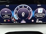 Volkswagen Golf 1.5 TSI Life Edition 116 PK | Trekhaak | Elektrisch verstelbare bestuurdersstoel | LED Koplampen | Apple Carplay | Android Auto | Camera | Stoelverwarming | Parkeersensoren | Adaptieve cruise control | 17" Lichtmetalen velgen |