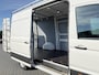 Volkswagen Crafter 2.0 TDI 141 PK / L3H3 / 2x SCHUIFDEUR / IMPERIAAL + LADDER / 3 TONS TREKHAAK / CAMERA / 3-ZITS / VERWARMDE VOORRUIT