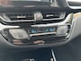 Toyota C-HR / C-HR+ 2.0 Hybrid Dynamic parkeercamera, climate- en cruise control, afneembare trekhaak, origineel Nederlandse auto, 2e eigenaar, dealeronderhouden, parkeersensoren voor en achter, Apple Carplay, Android Auto, Toyota 10 jaar garantie programma, Toyota pechhulp
