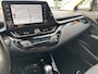 Toyota C-HR / C-HR+ 2.0 Hybrid Dynamic parkeercamera, climate- en cruise control, afneembare trekhaak, origineel Nederlandse auto, 2e eigenaar, dealeronderhouden, parkeersensoren voor en achter, Apple Carplay, Android Auto, Toyota 10 jaar garantie programma, Toyota pechhulp