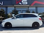 Mercedes-Benz B-klasse 180 Ambition Bi Xenon Navi Pdc 18inch