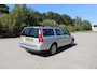 Volvo V70 2.4D D5 Summum 2x in 1 koop voor 1000 euro. loop,sloop,export