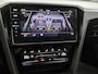 Volkswagen Passat Variant 1.5 TSI R-Line Business | 150 PK | Automaat | Black Style | Trekhaak | Stoelverwarming | Navigatie PRO (Groot Scherm) | Ergo Active Stoelen (Memory + Massage) | Leder | Panorama Schuif/Kantel Dak