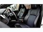 Toyota RAV4 2.5 Hybrid Bi-Tone Automaat 218pk | Voorstoelen verwarmd | Parkeersensor voor en achter | Lendesteun(en) verstelbaar | Voorruit verwarming