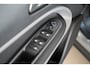 Jeep Avenger 1.2 e-Hybrid Longitude | Navigatie | Parkeersensoren | Adaptive Cruise | Lichtmetalen velgen | LED | Digitaal display |