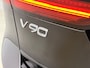 Volvo V90 T8 Recharge Ultra Dark | 20" | Luchtvering | Geventileerd Nappa | Stoelmassage | Bowers & Wilkins | Trekhaak | 360 Camera | Gelamineerd & Getint Glas | Head-Up | Panoramadak | Lederen interieurdelen