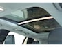 Volvo XC90 T8 Plug-in hybrid AWD Ultra Dark | Bowers & Wilkins Premium Audio | Luchtvering | Nappa Lederen bekleding met ventilatie | 360° Parkeercamera | Semi-Electrische Wegklapbare trekhaak | Panoramadak | Stoelverwarming | Parkeersensoren voor + achter