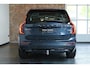 Volvo XC90 T8 Plug-in hybrid AWD Ultra Dark | Bowers & Wilkins Premium Audio | Luchtvering | Nappa Lederen bekleding met ventilatie | 360° Parkeercamera | Semi-Electrische Wegklapbare trekhaak | Panoramadak | Stoelverwarming | Parkeersensoren voor + achter