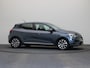 Renault Clio 1.6 E-Tech Hybrid 140 Zen | Trekhaak | Stoelverwarming | Climate control | Cruise control | Parkeersensoren achter | Apple carplay/Android auto |