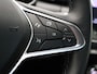 Renault Clio 1.6 E-Tech Hybrid 140 Zen | Trekhaak | Stoelverwarming | Climate control | Cruise control | Parkeersensoren achter | Apple carplay/Android auto |