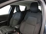 Renault Clio 1.6 E-Tech Hybrid 140 Zen | Trekhaak | Stoelverwarming | Climate control | Cruise control | Parkeersensoren achter | Apple carplay/Android auto |