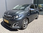 Peugeot 108 1.0 e-VTi Allure Airco - Achteruitrijcamera - Bluetooth - Led verlichting - Elektrische ramen - Licht metalen velgen 15 inch - Mistlampen voor - Stuur multifunctioneel - Start/ stop systeem - Centrale vergrendeling met afstandsbediening