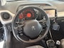Peugeot 108 1.0 e-VTi Allure Airco - Achteruitrijcamera - Bluetooth - Led verlichting - Elektrische ramen - Licht metalen velgen 15 inch - Mistlampen voor - Stuur multifunctioneel - Start/ stop systeem - Centrale vergrendeling met afstandsbediening