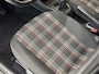 Volkswagen Up! 1.0 TSI GTI |Stoelverwarming|Pano|Parkeersenoren achter|Camera|