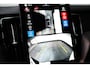 Volvo XC60 T6 Recharge AWD Plus Black Edition | Facelift | Head-Up | 360° Camera | Harman/Kardon | Sportstoel | 21" | Panoramadak