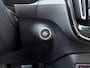 Volvo XC40 T2 130PK Business Pro | Stoel/stuurverwarming + stoelverwarming achter | Achteruitrijcamera | Parkeersensoren voor | Climate control | Applecarplay/ android auto |