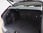 Volvo XC40 T2 130PK Business Pro | Stoel/stuurverwarming + stoelverwarming achter | Achteruitrijcamera | Parkeersensoren voor | Climate control | Applecarplay/ android auto |