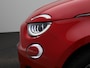 Fiat 500e 500e 42 kWh (Red) | Apple Carplay/Android Auto | Achteruitrijcamera | Cruise Control | Lichtmetalen Velgen |