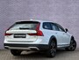 Volvo V90 Cross Country 2.0 T5 Pro AWD | Trekhaak | Massagestoelen | Luchtvering | Apple CarPlay/Android Auto | Navigatie | Stoelverwarming | Stuurverwarming | DAB+ | Schuif/Kanteldak | Head-up Display |