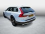 Volvo V90 Cross Country 2.0 T5 Pro | Trekhaak | Massagestoelen | Memoryseats | Apple CarPlay/Android Auto | Navigatie | Stoelverwarming | Stuurverwarming | DAB+ | Schuif/Kanteldak | Luchtvering | Head-up Display |