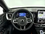 Volvo XC60 T6 Plug-in hybrid AWD Plus Black Edition | Panoramadak | 360° camera | Harman Kardon | Head-up display | Stoel- en stuurverwarming | Trekhaak