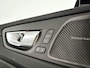 Volvo XC60 T6 Plug-in hybrid AWD Plus Black Edition | Panoramadak | 360° camera | Harman Kardon | Head-up display | Stoel- en stuurverwarming | Trekhaak