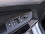 Volkswagen Golf 1.5 TSI Life Business Camera Sfeerverlichting DAB+ App-Connect Trekhaak