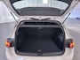 Volkswagen Golf 1.5 TSI Life Business Camera Sfeerverlichting DAB+ App-Connect Trekhaak