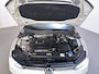 Volkswagen Golf 1.5 TSI Life Business Camera Sfeerverlichting DAB+ App-Connect Trekhaak