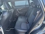 Toyota RAV4 2.5 Hybrid AWD Bi-Tone JBL / Camera rondom / stuur en stoelverwarming / trekhaak / Super mooie RAV4 met 1650 trekgewicht!