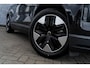 Volvo EX30 P3 Plus Europa | Google | Adaptieve Cruise Control | Keyless | Stoel-/Stuurverwarming | DAB | Draadloos Opladen Telefoon | Elek. Stoelen | Camera | LED Koplampen | Sfeerverlichting | Dodehoekdetectie | Park Assist | 18" LM