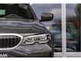 BMW 3-Serie Touring 330i High Executive Edition | Pano | HUD | Stuurverw.
