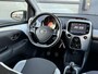 Toyota Aygo 1.0 VVT-i x-play Airco / Navi Dealer OH 5Drs