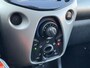 Toyota Aygo 1.0 VVT-i x-play Airco / Navi Dealer OH 5Drs