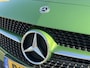 Mercedes-Benz A-klasse 160 Ambition Automaat l Dealer Onderhouden l Pano l Carplay l Stoelverw l Navi l Halfleder l Pdc l LED l Clima l Cruise l Lm velgen l 102pk l N.A.P l Apk tot 07-2027