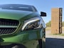 Mercedes-Benz A-klasse 160 Ambition Automaat l Dealer Onderhouden l Pano l Carplay l Stoelverw l Navi l Halfleder l Pdc l LED l Clima l Cruise l Lm velgen l 102pk l N.A.P l Apk tot 07-2027