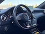 Mercedes-Benz A-klasse 160 Ambition Automaat l Dealer Onderhouden l Pano l Carplay l Stoelverw l Navi l Halfleder l Pdc l LED l Clima l Cruise l Lm velgen l 102pk l N.A.P l Apk tot 07-2027