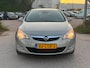 Opel Astra 1.6 Cosmo AUTOMAAT AIRCO CRUISE TREKHAAK