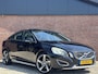 Volvo S60 2.0T SUMMUM | NL-AUTO! | LEDER! | PANO | TREKHAAK!