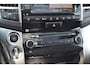 Toyota Land Cruiser 200 4.5 V8 D-4D Executive Standard Roof Window Van
