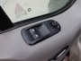 Opel Vivaro 2.5 CDTI L2H1 Airco, Cruise, Trekhaak, Bullbar Zomeractie!