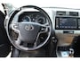 Toyota Land Cruiser 150 2.8 D-4D-F Challenger Window Van