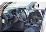 Toyota Land Cruiser 2.8 D-4D-F Challenger Window Van BEARLOCK