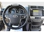 Toyota Land Cruiser 2.8 D-4D-F Challenger Window Van BEARLOCK
