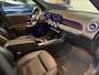 Mercedes-Benz GLB 200 Premium Plus AMG - Memory - Keyless - 360 Camera - Panoramadak - Leer